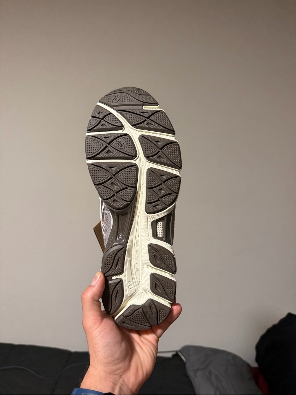 ASICS Gel-NYC ‘Birch Driftwood’ Men’s Low Top Sneakers 1203A897-200 - Picture 5 of 13